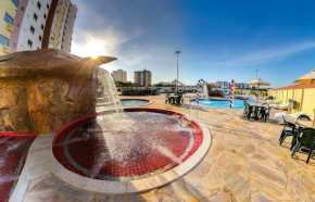 Golden Dolphin Supreme com roupas de cama e banho